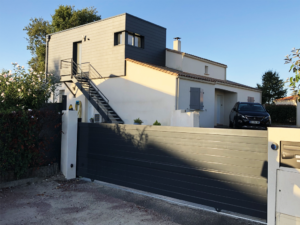 Vendée Reno habitat surélévation bois bardage Fibrociment gris anthracite
